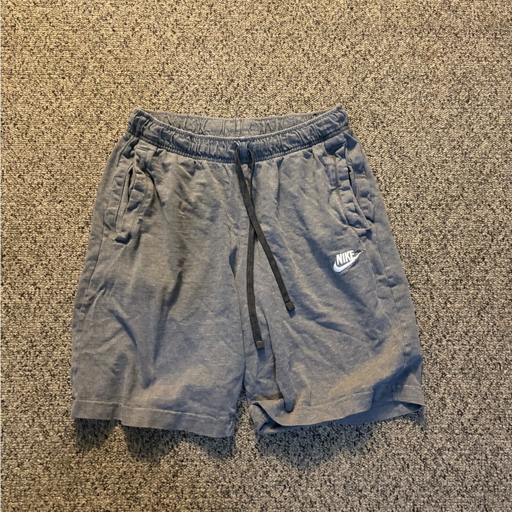 Nike Men's Gray Shorts